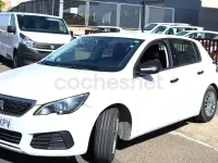 Usado Peugeot 308 Access 100 CV (73 kW) 2018 Blanco Berlina