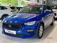 Usado Skoda Scala Selection 115 CV (84 kW) 2025 Azul Utilitario