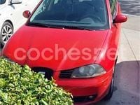 Usado Seat Ibiza Reference 100 CV (73 kW) 2004 Rojo Utilitario