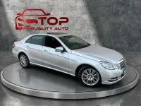 Usado Mercedes E220 Elegance 170 CV (125 kW) 2012 Gris Berlina