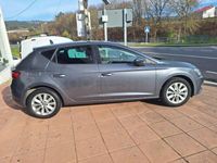 Używany Seat Leon XCELLENCE 125 KM (91 kW) 2018 Purpurowy Sedan/Limuzyna