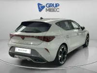 Usado Cupra Leon 150 CV (110 kW) 2025 Gris / plata Berlina