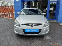 Usado Hyundai i30 Comfort 109 CV (80 kW) 2009 Gris / plata Berlina
