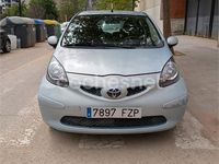 Usado Toyota Aygo 68 CV (50 kW) 2008 Azul Utilitario