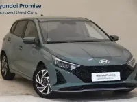 Usado Hyundai i20 100 CV (73 kW) 2025 Verde Utilitario