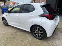 Usado Toyota Yaris Hybrid Style 116 CV (85 kW) 2021 Blanco Berlina
