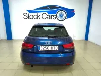Usado Audi A1 Attraction 86 CV (63 kW) 2013 Azul Utilitario