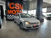 Usado Opel Astra Enjoy 101 CV (74 kW) 2005 Gris Berlina