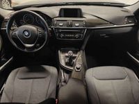 usado BMW 318 318 d Touring Luxury (4.75)