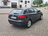 Usado Audi A3 Sportback Attraction 105 CV (77 kW) 2010 Utilitario