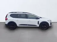 Usado Dacia Jogger Expression 140 CV (102 kW) 2023 Blanco Monovolumen
