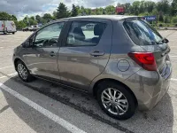 Usado Toyota Yaris Active 99 CV (72 kW) 2017 Marrón Berlina