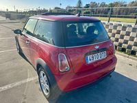 Usado Mini ONE 90 CV (66 kW) 2006 Rojo Utilitario