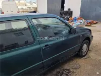 Usado VW Golf III Conceptline 90 CV (66 kW) 1997 Verde Berlina