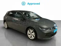 Usado VW Golf VIII 115 CV (84 kW) 2025 Gris / plata Berlina