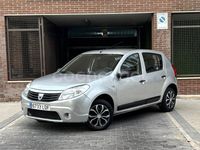 Usado Dacia Sandero Lauréate 75 CV (55 kW) 2011 Gris / plata Berlina