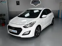 Usado Hyundai i30 GO! 110 CV (80 kW) 2017 Blanco Berlina
