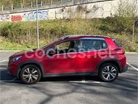 Usado Peugeot 2008 Allure 110 CV (80 kW) 2017 Rojo SUV