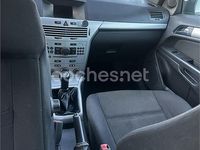 Usado Opel Astra GTC Sport 140 CV (102 kW) 2008 Gris / plata Berlina