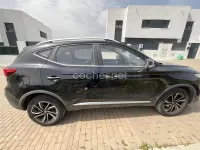 Usado MG ZS Luxury 106 CV (77 kW) 2023 Negro SUV