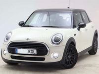 Usado Mini Cooper D 116 CV (85 kW) 2019 Beige Utilitario