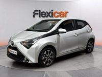 Usado Toyota Aygo X-play 72 CV (52 kW) 2019 Gris Utilitario