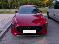 Usado Mazda 3 121 CV (88 kW) 2020 Rojo Utilitario