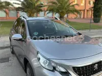 Usado Peugeot 2008 Style 100 CV (73 kW) 2018 Gris / plata SUV