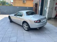 Usado Mazda MX5 Active 126 CV (92 kW) 2009 Gris Descapotable