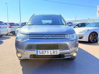 Usado Mitsubishi Outlander P-HEV Motion 203 CV (149 kW) 2014 Blanco SUV