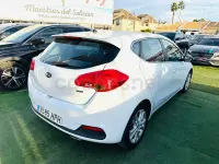 Usado Kia Ceed GT 90 HP (66 kW) 2013 Branco Sedan