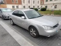 Usado Ford Mondeo Trend 125 CV (91 kW) 2001 Gris / plata Berlina