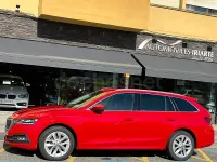 Usado Skoda Octavia Style 150 CV (110 kW) 2023 Rojo Familiar