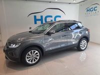 Usado VW T-Roc 150 CV (110 kW) 2025 Gris / plata SUV