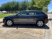 Usado Audi A3 Attraction 105 CV (77 kW) 2010 Gris / plata Berlina