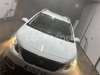 Usado Peugeot 2008 Allure 130 CV (95 kW) 2018 Blanco SUV