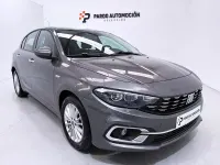 Usado Fiat Tipo Life 130 CV (95 kW) 2021 Gris / plata Berlina