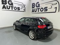 Usado Audi A3 Attraction 105 CV (77 kW) 2010 Azul Berlina