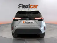 Usado Toyota Yaris 116 CV (85 kW) 2022 Gris Utilitario