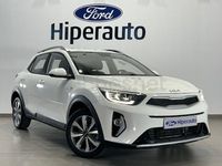 Usado Kia Stonic 100 CV (73 kW) 2024 Blanco SUV