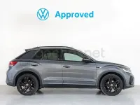 Usado VW T-Roc R-line 115 CV (84 kW) 2025 Gris / plata SUV
