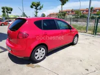 Usado Seat Altea Stylance 105 CV (77 kW) 2008 Rojo Monovolumen