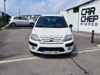 Usado Citroën C3 61 CV (44 kW) 2007 Blanco Berlina