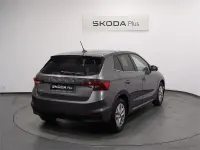 Usado Skoda Fabia Selection 95 CV (69 kW) 2025 Gris Utilitario
