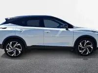 Usado Nissan Qashqai Tekna+ 158 CV (116 kW) 2022 Lunar white con techo midnight SUV