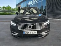 Käytetty Volvo XC90 Plus 235 HP (172 kW) 2023 Musta Katumaasturi