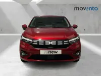 Usado Dacia Sandero Comfort 101 CV (74 kW) 2022 Rojo Berlina