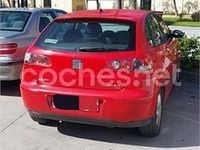 Usado Seat Ibiza Reference 100 CV (73 kW) 2004 Rojo Utilitario