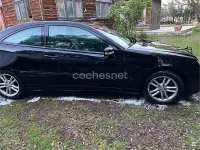 Usado Mercedes C180 143 CV (105 kW) 2002 Negro Berlina