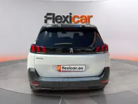 Usado Peugeot 5008 Active 131 CV (96 kW) 2023 Blanco SUV